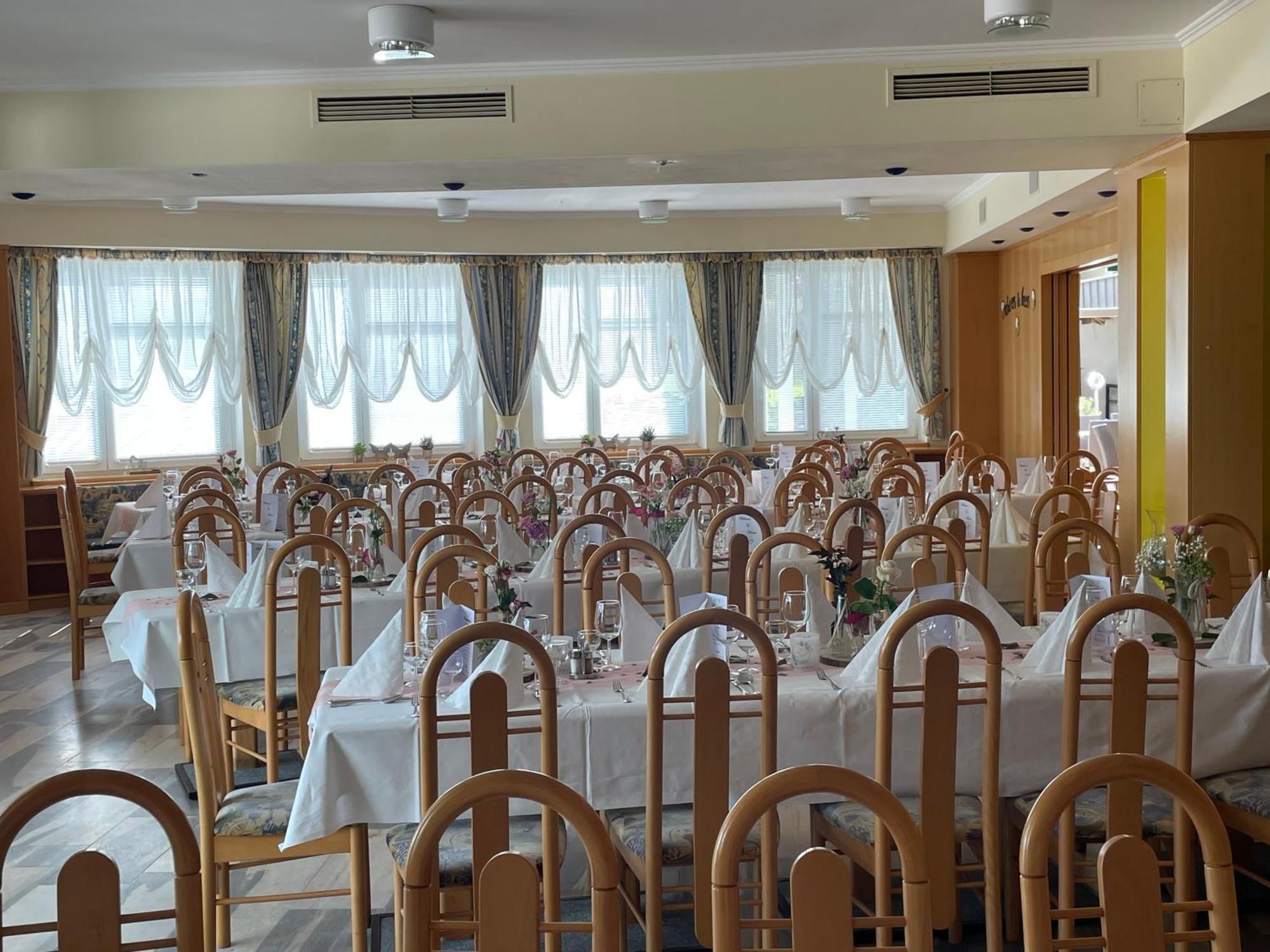 Pension Karawankenblick Мосбург Экстерьер фото