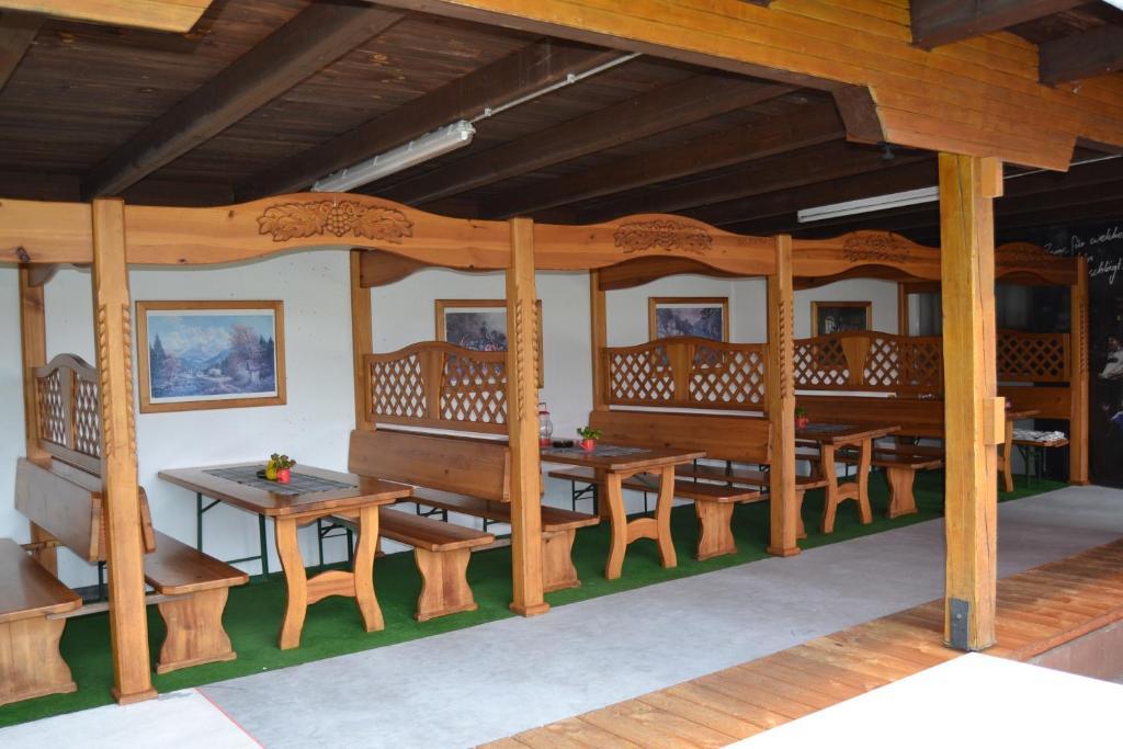 Pension Karawankenblick Мосбург Экстерьер фото