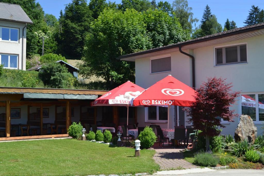 Pension Karawankenblick Мосбург Экстерьер фото
