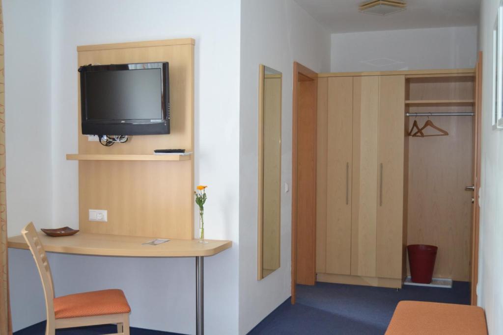 Pension Karawankenblick Мосбург Номер фото